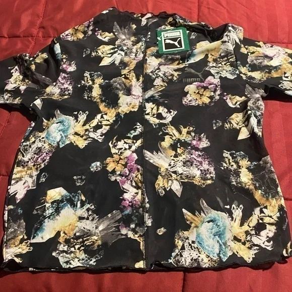 WOMEN'S PUMA CRYSTAL GALAXY PRINTED LONG-SLEEVE FITTED SHIRT - Picture 3 of 3